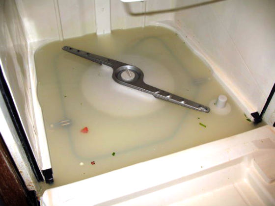 Посудомоечная машина не сливает воду | Вызов стирального мастера на дом в Звенигороде